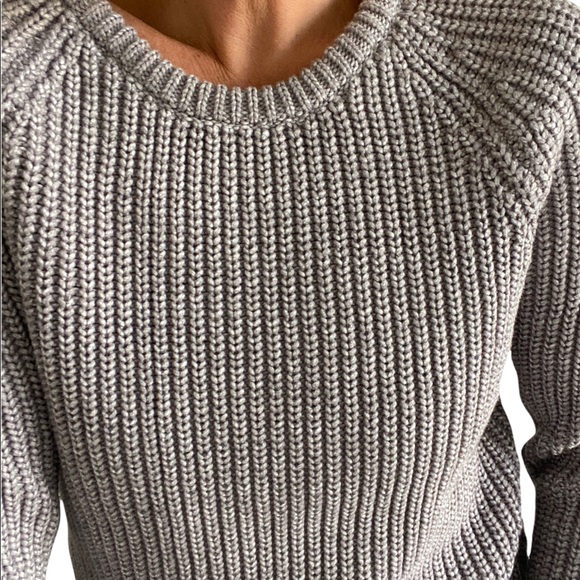 FOREVER 21: Grey cable knit sweater - Picture 4 of 6